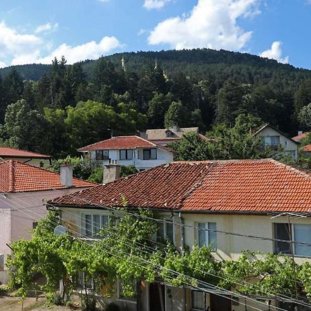 Hotel Опълченец Schipka Exterior foto